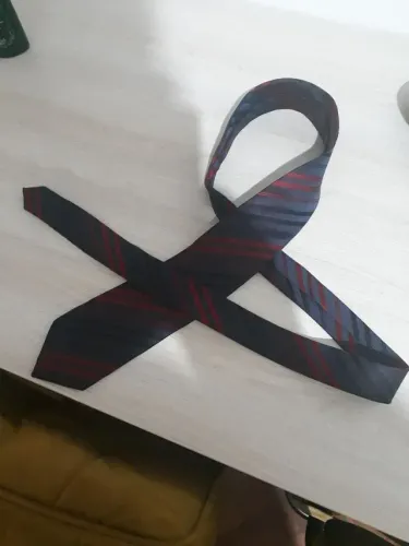 Gravata listrada 100% poliéster (PONIX)