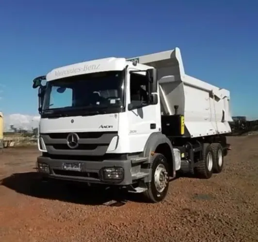 MB 3131 ano 2022, 6x4, com caçamba meia cana de 14 ?, em SP