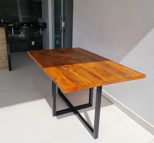 Mesa de jantar / mesa no estilo industrial