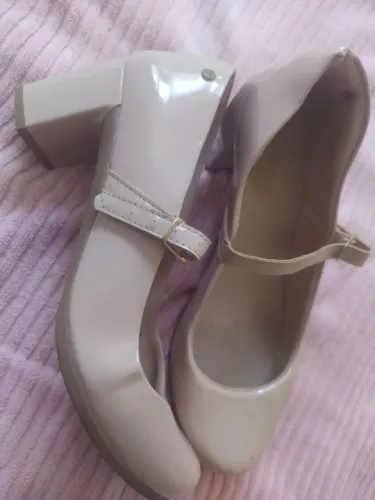Sapatos e Sandálias