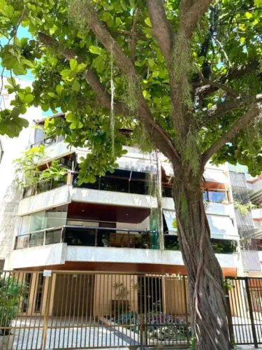 Jardim Oceânico | Cobertura 4 quartos, sendo 2 suites