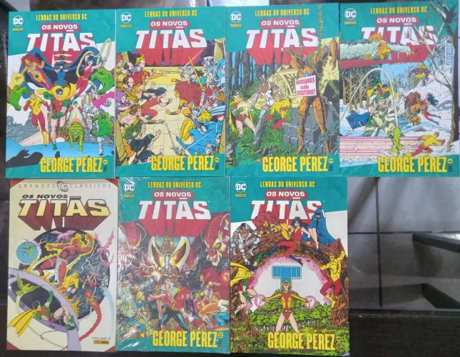 Sete HQs Os Novos Titãs da panini comics 