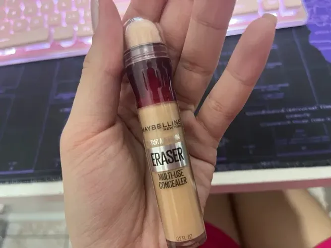 Corretivo Líquido Maybelline NY Eraser Instant Age Rewind 122 Sand