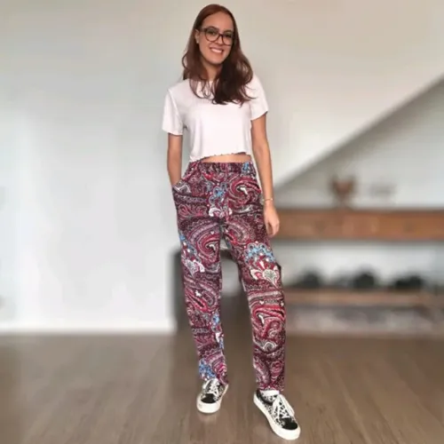 Calça de Viscose estampada NOVA