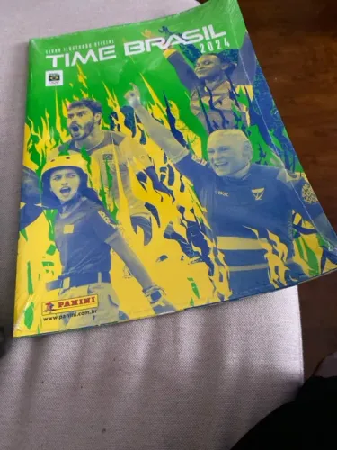 Álbum Time Brasil 2024 - Panini