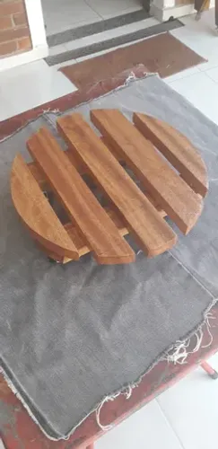 suporte redondo com rodinhas para vasos