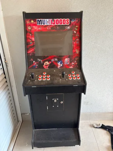 Máquina de fliperama com mais de 5 mil jogos
