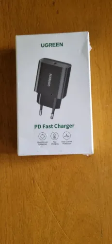 ugreen pd fast charger black 
