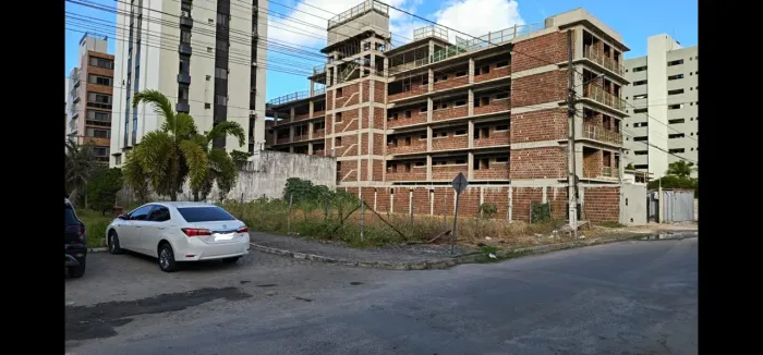 Terreno em Intermares na Rua Golfo de Cadis