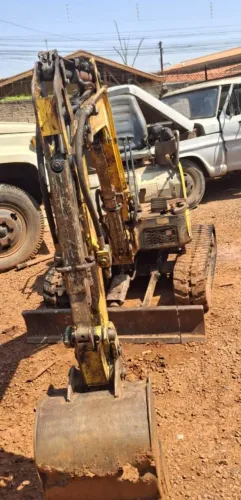 Yanmar Vio17 mini escavadeira 