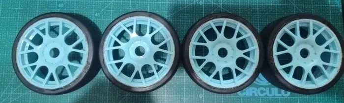 Jogo De Rodas STC na cor Azul com Pneus, escala 1/8, Hex 17mm largura 4cm On-road Rc
