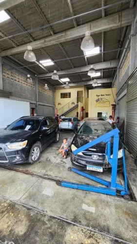 Pavilhão/Galpão Salão Comercial/Ponto comercial de esquina, com Galvão construído e terren