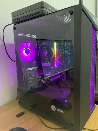 PC Gamer - Ryzen 5 5600G + RTX 4060 - 32GB RAM