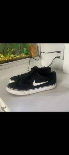 Tênis NIKE
