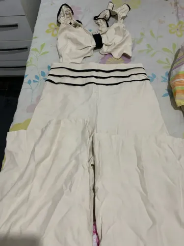 Conjunto Cropped e Calça Off White
