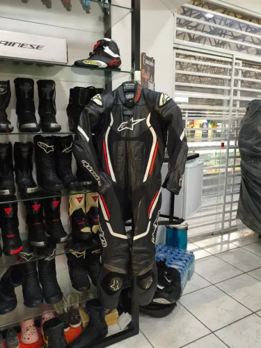 Macacão alpinestars 48 Eur motegi V2 zero estado de novo 