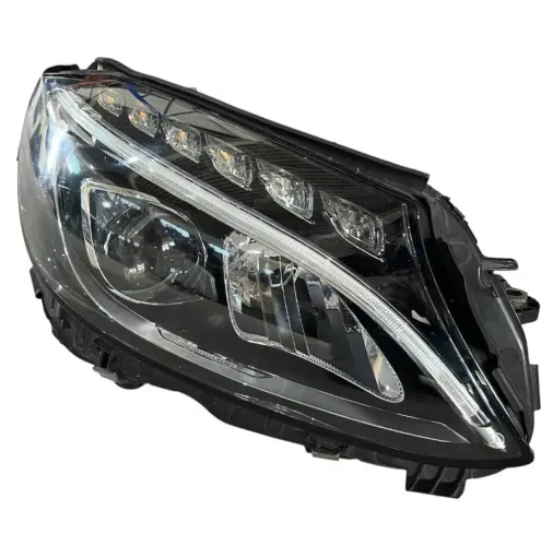 Farol Direito Mercedes C180 C200 2015 A 2018 