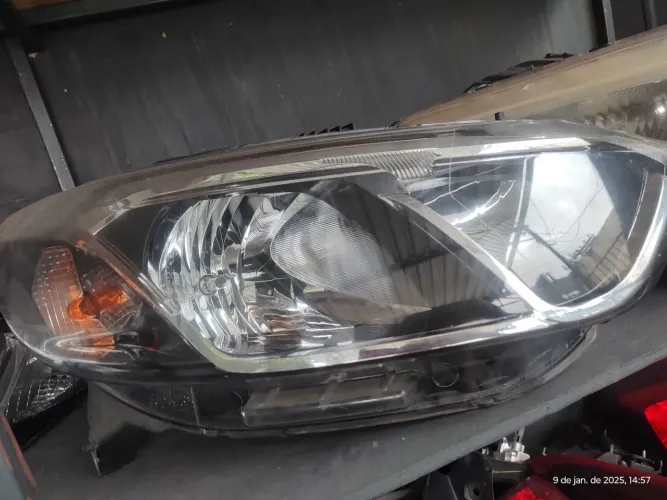 F farol direito Cobalt 2016/2020