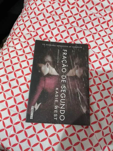 Livro Fração de Segundo volume 2 de encruzilhada