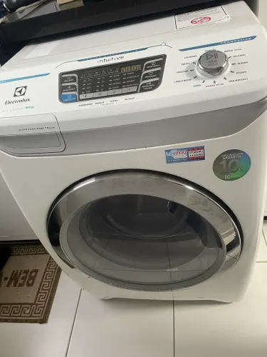 Máquina lava e seca eletrolux 