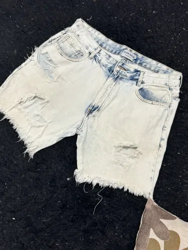 Bermuda jeans