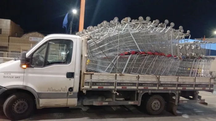 Carrinhos de compras para supermercado