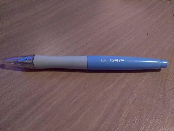 Caneta esferográfica japonesa Dr. Grip