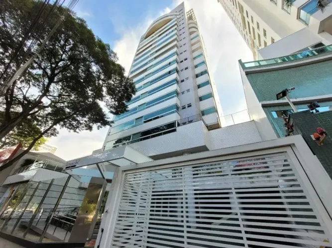 Apartamento para alugar em Maringá, Zona 01, com 3 suítes, com 193.02 m², Edifício Salvado