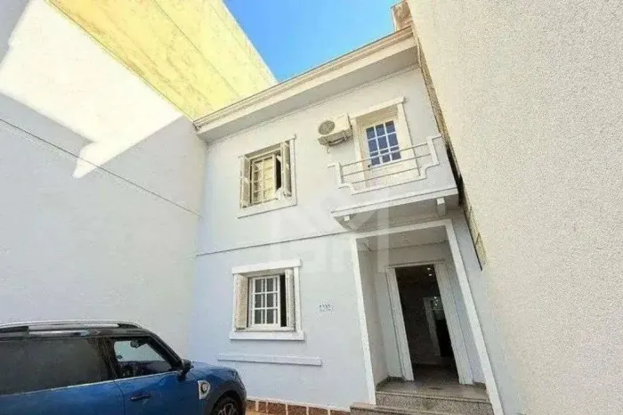 Casa para Venda e Locação no Centro de Porto Alegre