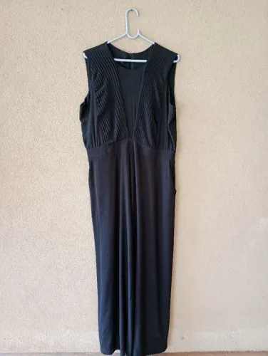 Macacão Preto Longo marca Aphorria - Tam 46