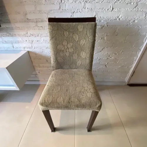 C354 Cadeira usada de madeira para mesa sala jantar indicada pra reforma estofado 