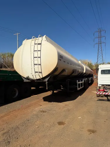 Vende - se carreta tanque 60.000L rodotrem