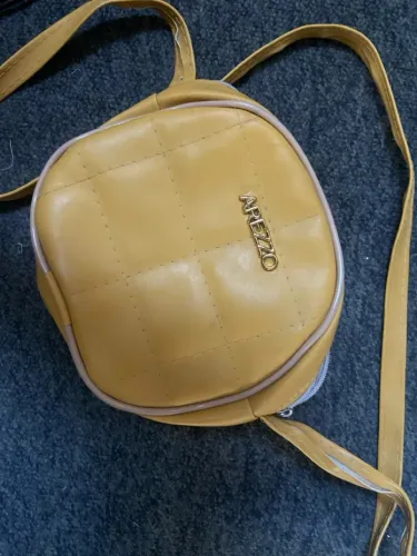 Bolsa Arezzo Amarela tiracolo