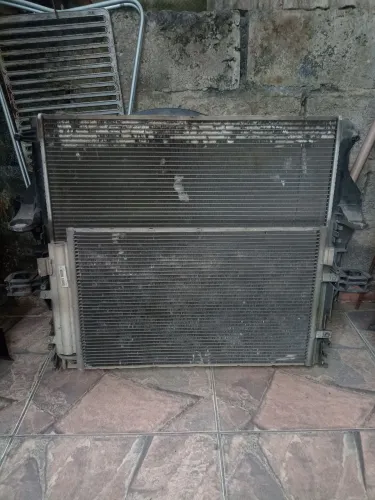 Radiador completo com condensador de ar Iveco dayli original