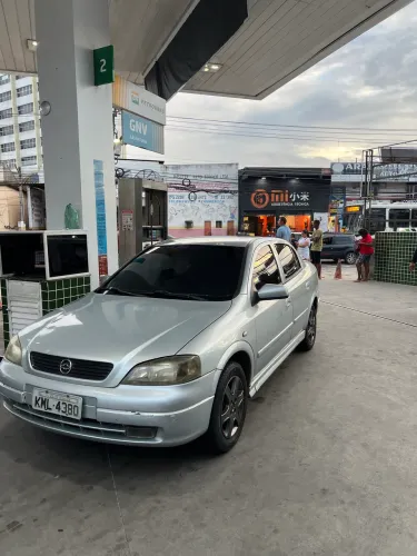 Chevrolet Astra GL Milenium 1.8 MPFI 4P 2001