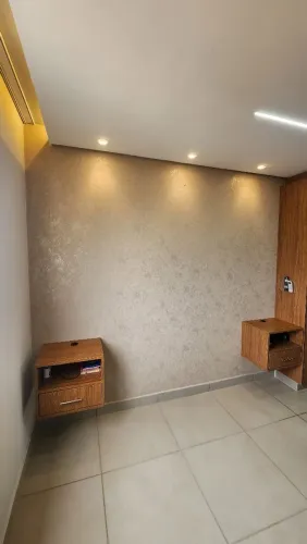 Instalador de papel de parede