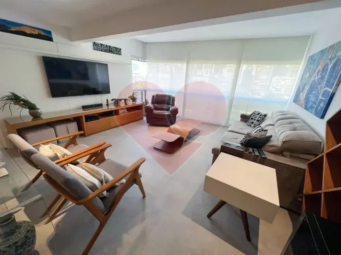Linda cobertura duplex na Barra da Tijuca