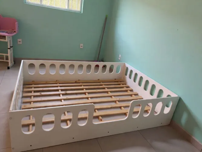 Cama Casal Infantil Montessoriana (semi-nova foi usada apenas 2 meses)