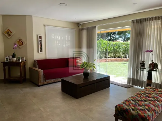Casa á Venda no Condomínio Jardim das Flores - Capuava