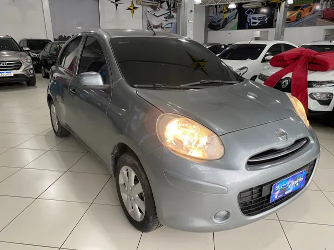 Nissan March S 1.0 16V Flex Fuel 5P 2013