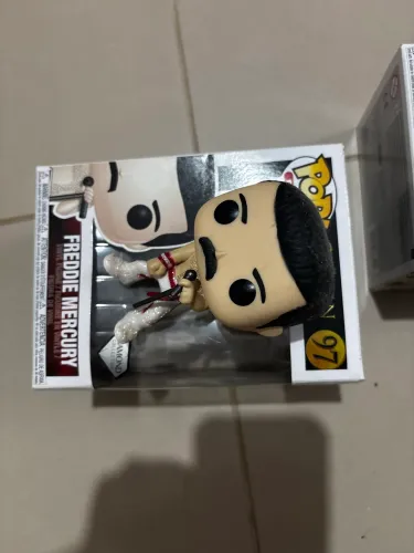 Freddie mercury pop toy especial com caixa