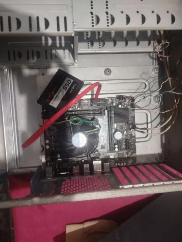 Kit PC Intel Gamer H110M P. G4560