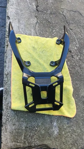 Bagageiro pra bau honda ADV 150
