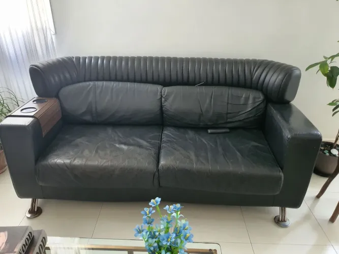 Lindo Sofá de Couro