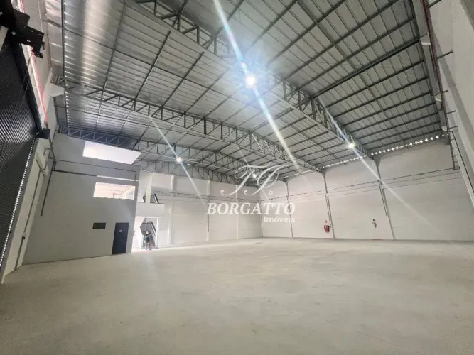 Galpão para alugar, 672 m² por R$ 14.980,00/mês - Praça - Tijucas/SC