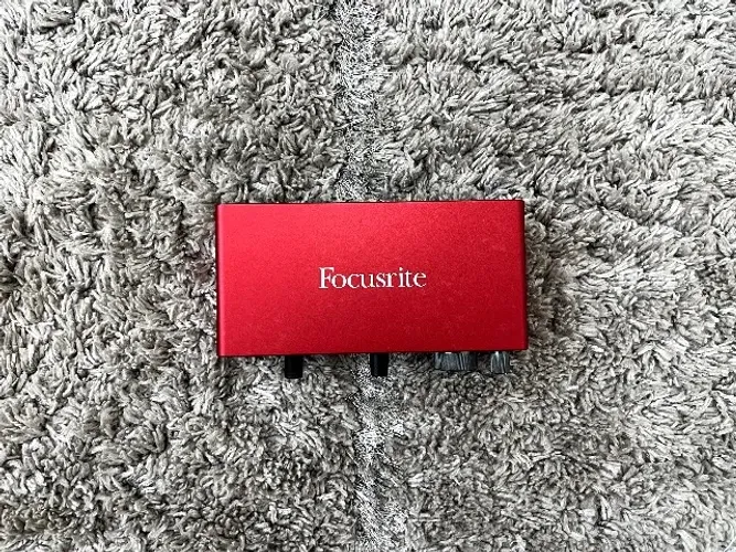 Focusrite Scarlett 2i2 3a Geração