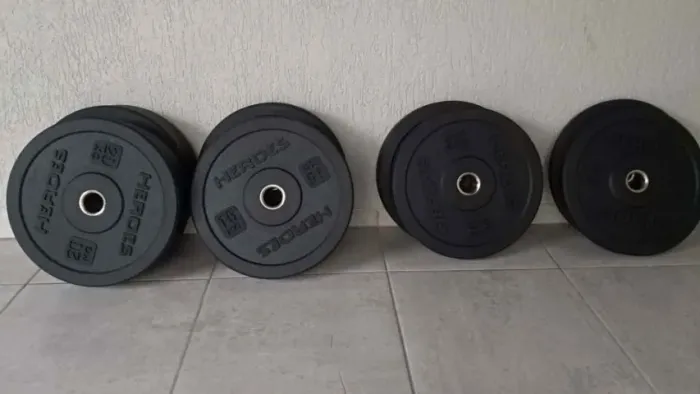 Kit de Anilhas BUMPER (100 KG - pares de 20 ,15 ,10  e5 )