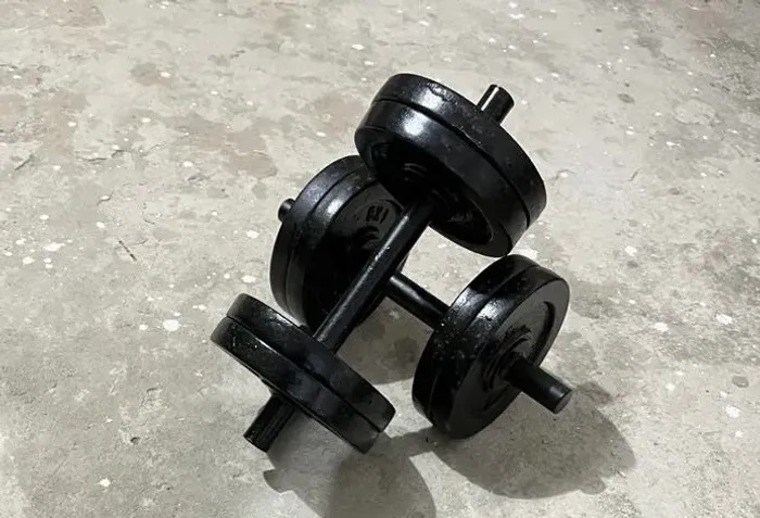 Par de halteres fixos de 16kg