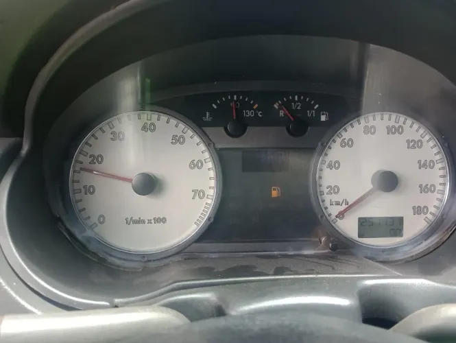 Volkswagen Gol Geração III Plus 1.0 MI 16V Gasolina Mec. 2P 2004
