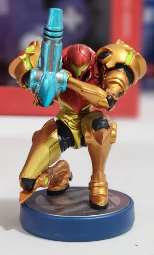 Amiibo Metroid Agachado